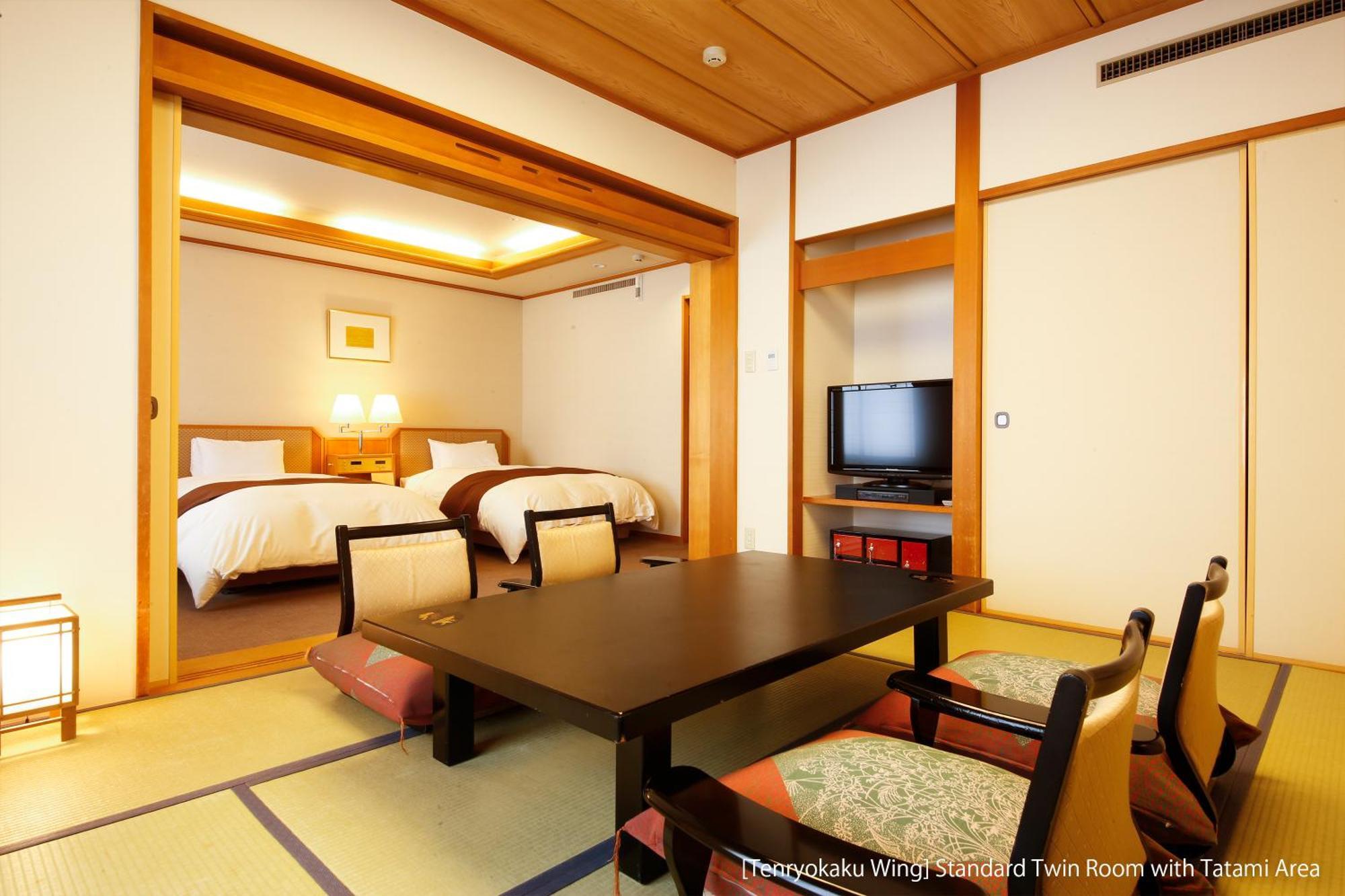 Hida Takayama Onsen Takayama Green Hotel - Keio Group Hotels - Exterior photo A Japanese style room with tatami