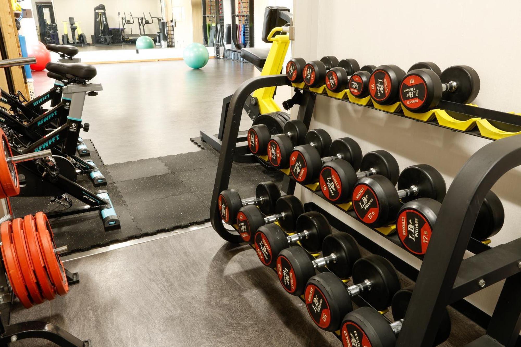 Hida Takayama Onsen Takayama Green Hotel - Keio Group Hotels - Exterior photo Dumbbells on a rack