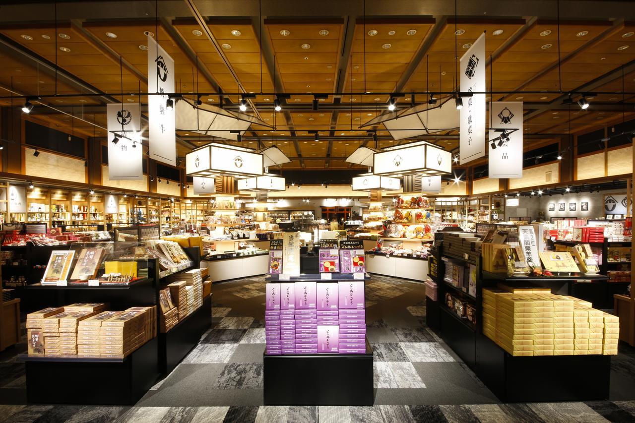 Hida Takayama Onsen Takayama Green Hotel - Keio Group Hotels - Exterior photo Interior of a typical Japanese department store